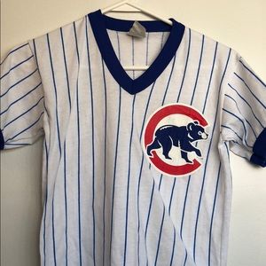 Chicago Cubs shirt
